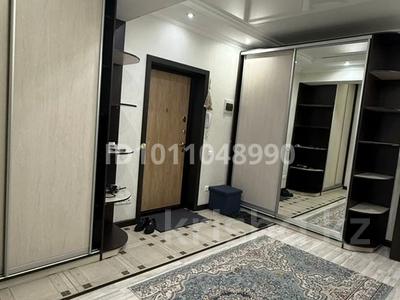 2-бөлмелі пәтер · 93 м² · 5/5 қабат, мкр. Алтын орда, Тауелсиздик 5/2 — Сзади Гипермаркет Дины, бағасы: 32 млн ₸ в Актобе