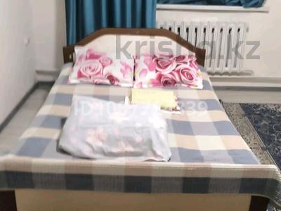 Дом · 2 комнаты · 40 м², Тынышбаева 2 — Угл Сейфуллина, рядом жд вогзал-1 за 10 000 〒 в Алматы, Турксибский р-н