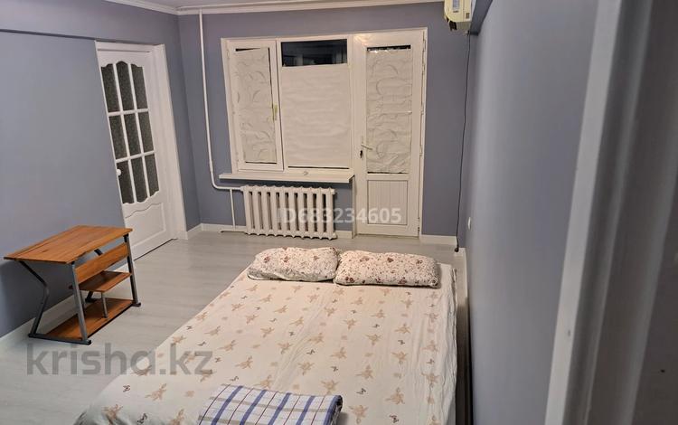 1-бөлмелі пәтер · 54 м² · 4/5 қабат, 3 76 — Авангард 3 мкр дом 76, бағасы: 10 000 ₸ в Атырау, мкр Авангард-3 — фото 9