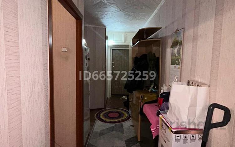 3-комнатная квартира · 52 м² · 1/5 этаж, 4-й микрорайон 34 за 12 млн ₸ в Риддере — фото 11
