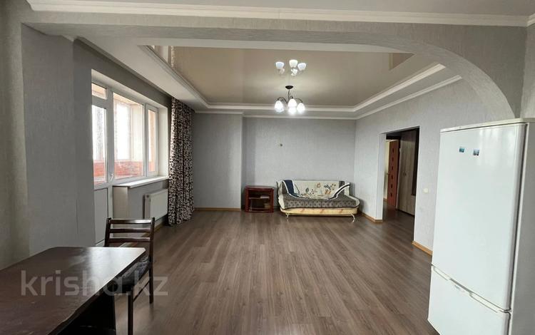 2-комнатная квартира · 62 м² · 9/11 этаж, мкр Юго-Восток, Приканальная за 26 млн ₸ в Караганде, Казыбек би р-н — фото 4