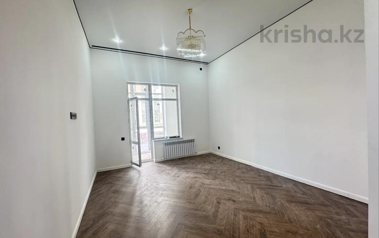 2-бөлмелі пәтер · 70 м² · 1/9 қабат, Култегин 4 — Можно под комерицию, бағасы: 41 млн ₸ в Астане, Нура р-н — фото 2