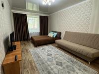 1-комнатная квартира, 32 м², 1/5 этаж посуточно, Каирбекова — Толстого за 10 000 〒 в Костанае