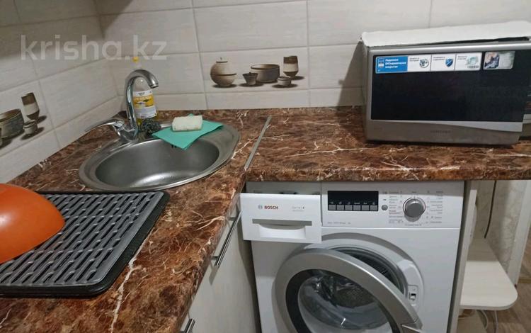 2-бөлмелі пәтер · 45 м² · 2/4 қабат, №6 ш/а., бағасы: 230 000 ₸ в Алматы, Ауэзовский р-н — фото 2