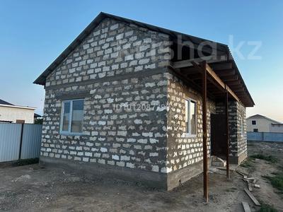 Часть дома · 3 комнаты · 60 м² · 10 сот., мкр Кокарна, 6 4 за 10 млн ₸ в Атырау