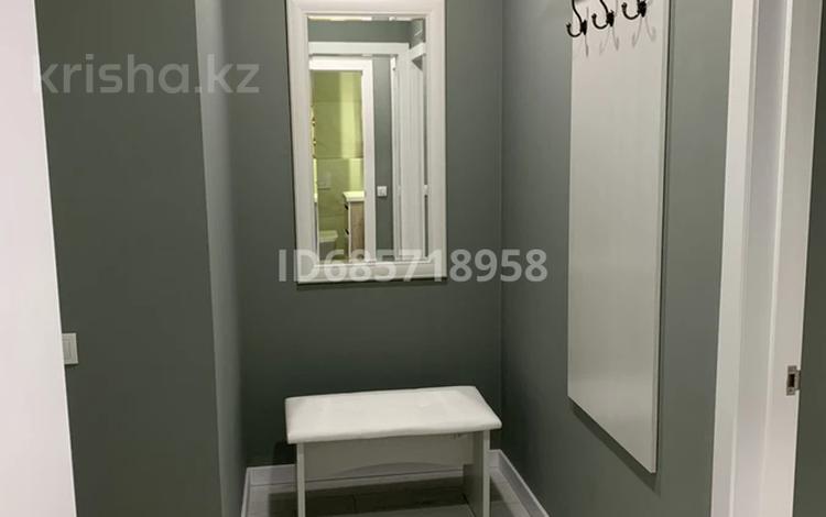 1-комнатная квартира · 38 м² · 10/13 этаж, Есенова 160/3 — Toyota center за 250 000 ₸ в Алматы, Жетысуский р-н — фото 16
