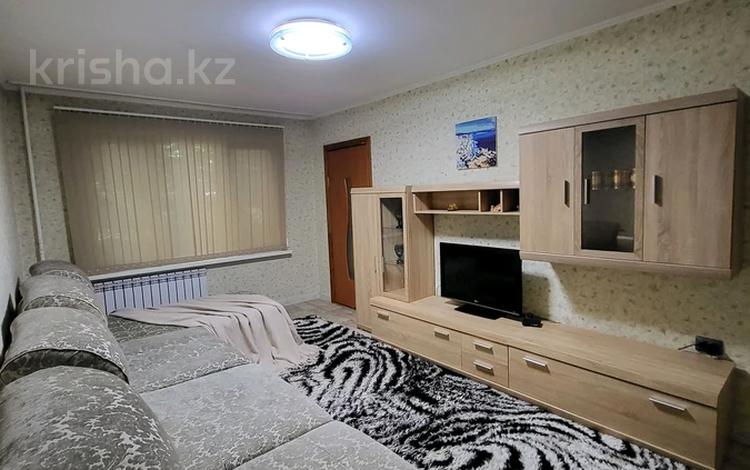 2-комнатная квартира, 45 м², 1/5 этаж посуточно, мкр Орбита-1 26 за 13 000 〒 в Алматы, Бостандыкский р-н — фото 2