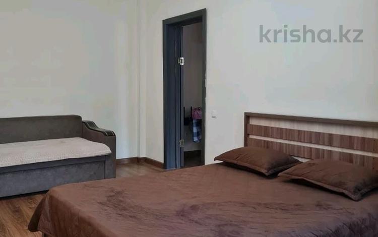 1-бөлмелі пәтер · 45 м² · 1/9 қабат, Женис 43/4 — Московская, бағасы: 15 000 ₸ в Астане, Сарыарка р-н — фото 2