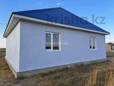 Жеке үй · 3 бөлме · 90 м² · 10 жүзд., Аралтал 54 — Школа, бағасы: 12.5 млн ₸ в Аксае