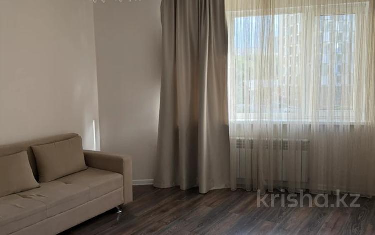 1-бөлмелі пәтер · 40 м² · 4/17 қабат, Навои, бағасы: 320 000 ₸ в Алматы — фото 11
