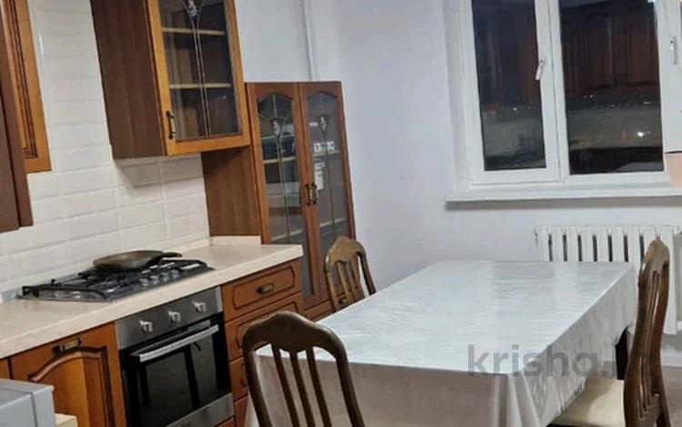3-бөлмелі пәтер · 75 м² · 8 қабат, Студенческая 190б, бағасы: 220 000 ₸ в Атырау — фото 2