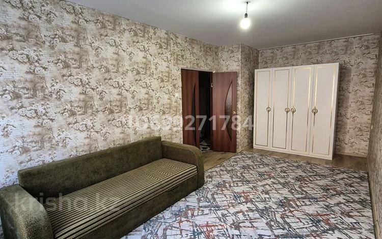 1-комнатная квартира · 40 м² · 2/9 этаж, Самал 94/1 — Остановка 10мкр за 110 000 ₸ в Уральске — фото 12