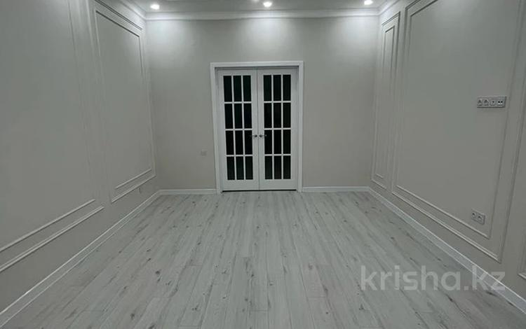 2-бөлмелі пәтер · 70 м² · 3/16 қабат, 16-ш/а. 64, бағасы: 23.5 млн ₸ в Актау, 16-й мкр  — фото 2