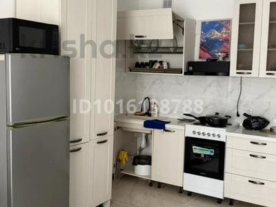 2-комнатная квартира · 56 м² · 9/9 этаж, мкр Аккент за 250 000 ₸ в Алматы, Алатауский р-н