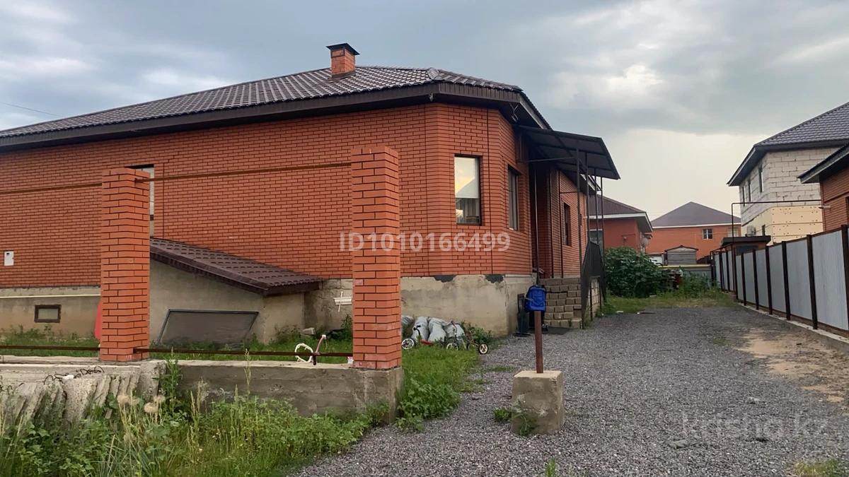 Отдельный дом · 5 комнат · 230 м² · 230 сот.