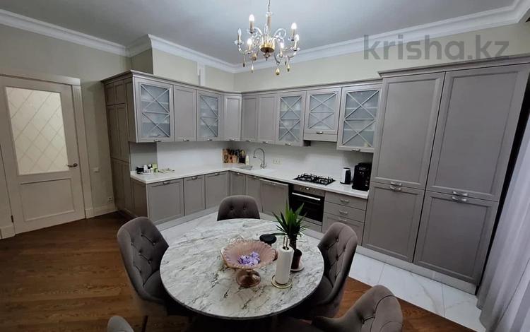 5-бөлмелі пәтер · 230 м², Аскарова 55/1 к1 — Аскарова - Аль-Фараби, бағасы: 2 млн ₸ в Алматы, Бостандыкский р-н — фото 2