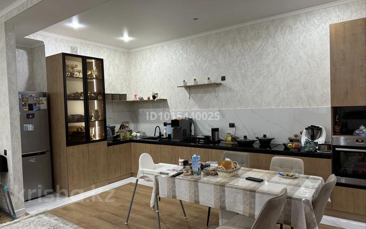 2-комнатная квартира · 77 м² · 3/14 этаж, 19-й мкр 44 за 33 млн ₸ в Актау — фото 7