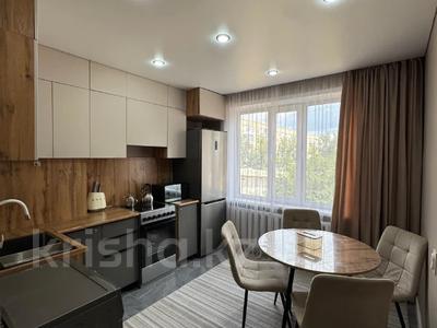3-бөлмелі пәтер · 64.8 м² · 2/5 қабат, Юность 49, бағасы: 22 млн ₸ в Семее