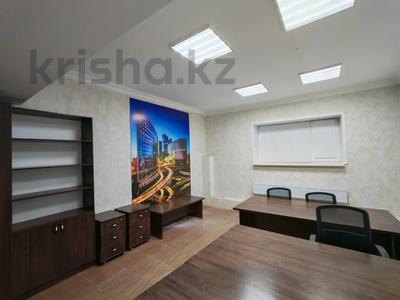 Свободное назначение, офисы, салоны красоты, образование · 117.6 м² за 35 млн ₸ в Караганде, Казыбек би р-н