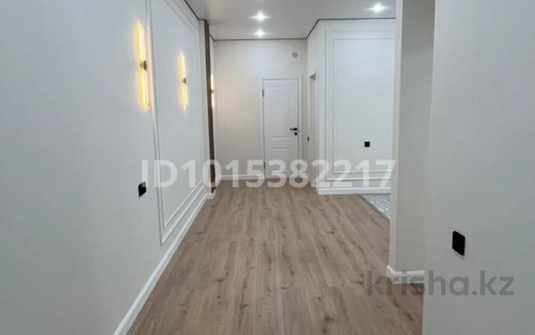 2-комнатная квартира · 65 м² · 9/9 этаж, Толеметова 20/3 за 180 000 ₸ в Шымкенте, Абайский р-н — фото 2