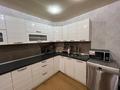 4-комнатная квартира · 164 м² · 3/5 этаж, Ихсанова 54 за 55 млн 〒 в Уральске, мкр Школьник — фото 5