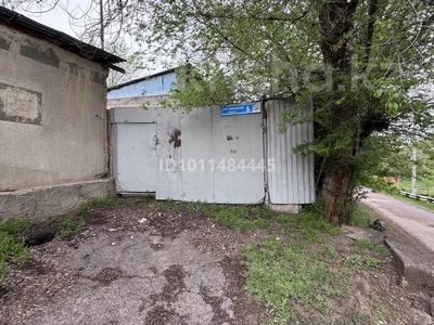 Жеке үй · 4 бөлме · 300 м² · 3 сот., Чайковского 8 — Чайковского 4, бағасы: 6 млн ₸ в Каргалы (п. Фабричный)