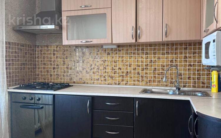 3-бөлмелі пәтер · 82 м² · 5/6 қабат, Абая, бағасы: 24 млн ₸ в Кокшетау — фото 3
