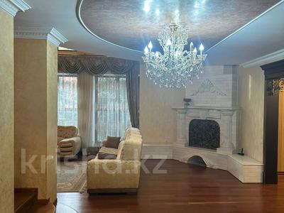 Жеке үй · 8 бөлме · 376 м² · 9.32 жүзд., Достык 308/1б, бағасы: 735 млн ₸ в Алматы, Медеуский р-н