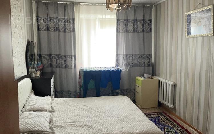 3-комнатная квартира, 67.7 м², 10/10 этаж, Астана 49 — 4 мкр за 13 млн 〒 в Аксу — фото 2