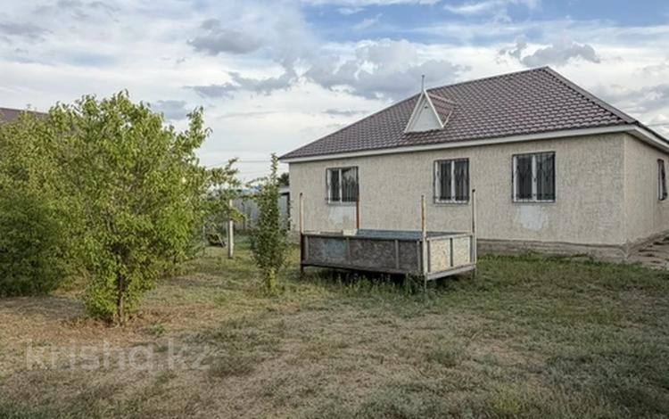Отдельный дом · 4 комнаты · 120 м² · 8 сот., Абылай хана 1 за 30.8 млн ₸ в Уральске — фото 2