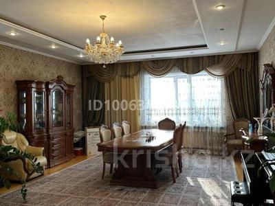 Отдельный дом · 10 комнат · 1000 м² · 18 сот., Гагарина 50 за 275 млн 〒 в Семее