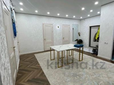 4-комнатная квартира · 170 м² · 8/15 этаж, 17-й мкр 46/1 за 65 млн ₸ в Актау