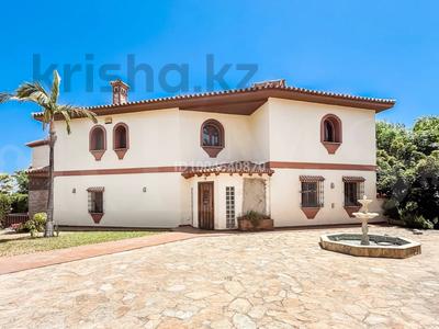 Продажа домов и дачи в Малаге: Отдельный дом · 9 комнат · 505 м² · 10 сот., Cantabrico 12 за ~ 1.2 млрд 〒 Отдельный дом · 9 комнат · 505 м² · 10 сот., Cantabrico 12 за ~ 1.2 млрд 〒 в Малаге
