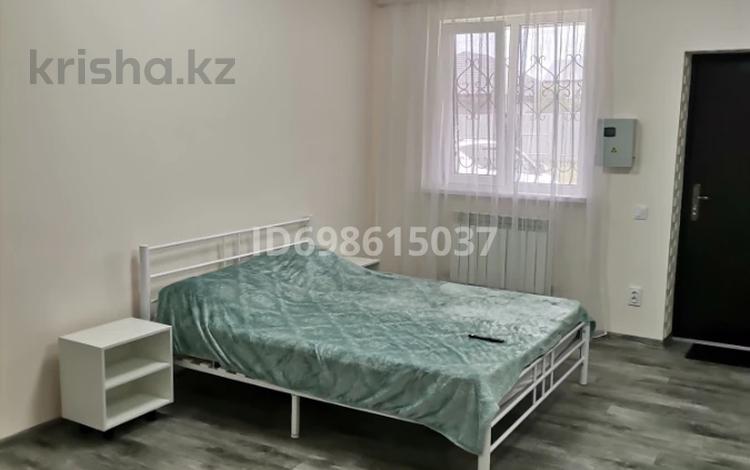 1-комнатная квартира · 30 м² · 1/1 этаж, 20 мкр, ул.Алмагуль 13 за 120 000 ₸ в Конаеве — фото 5