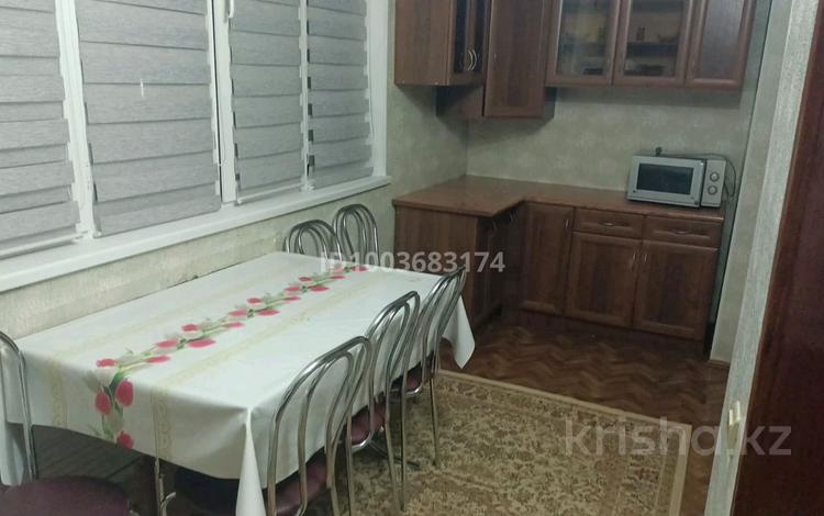 2-комнатная квартира · 60 м² · 3/5 этаж, 2 пер. Казыбек би 16 15 за 200 000 〒 в Таразе — фото 7