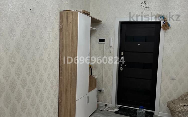 2-комнатная квартира, 70 м², 1/7 этаж помесячно, мкр. Алтын орда 49д — Мустафа шокая