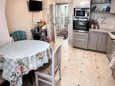 3-бөлмелі пәтер · 73 м² · 6/9 қабат, мкр Аксай-4, бағасы: 42.9 млн ₸ в Алматы, Ауэзовский р-н