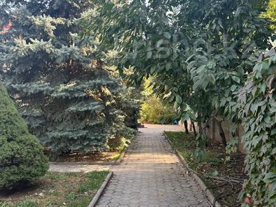 Отдельный дом · 8 комнат · 360 м² · 7 сот., Кошкунова 106 б — Кастеева за 370 млн ₸ в Алматы, Медеуский р-н