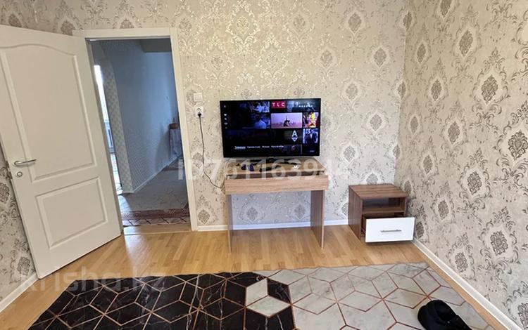2-бөлмелі пәтер · 60 м² · 2/9 қабат, 5 микрорайон, бағасы: 250 000 ₸ в Аксае — фото 10
