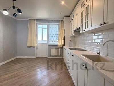 3-комнатная квартира · 117 м² · 11/17 этаж, мкр Таугуль, Жандосова 140 за 75 млн 〒 в Алматы, Ауэзовский р-н
