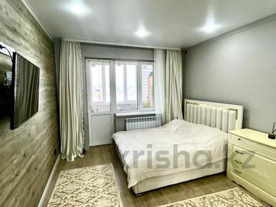 3-комнатная квартира · 94 м² · 1/5 этаж, мкр 4, Желтоқсан за 37.5 млн 〒 в Уральске