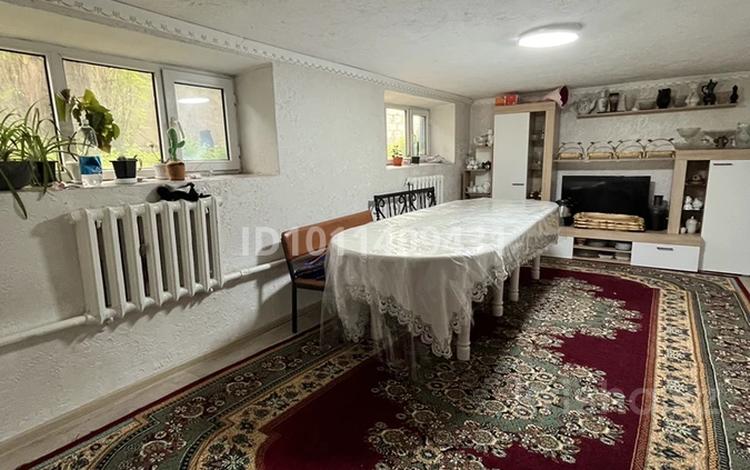 Отдельный дом · 12 комнат · 173.7 м² · 10 сот., Кунаева 3 — Возле Go sushi, магазин Али за 65 млн ₸ в Жибек Жолы — фото 26