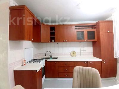 4-комнатная квартира · 85 м² · 2/5 этаж, мкр Аксай-3 за 360 000 ₸ в Алматы, Ауэзовский р-н