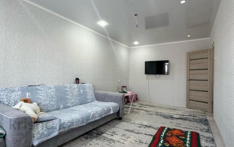 2-бөлмелі пәтер · 45 м² · 4/5 қабат, Матросова, бағасы: 16 млн 〒 в Уральске — фото 2