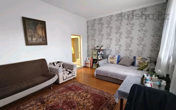 Отдельный дом · 5 комнат · 260 м² · 18 сот., мкр Юго-Восток, Кунгей 106 за 52 млн 〒 в Караганде, Казыбек би р-н — фото 2