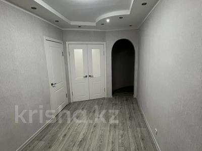3-комнатная квартира, 83 м², 9/12 этаж, Бухар Жырау 76 за 30.5 млн 〒 в Караганде, Казыбек би р-н