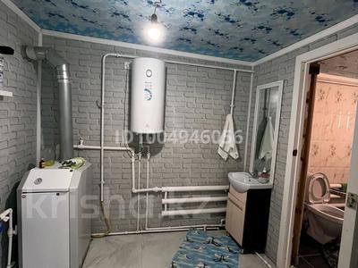 Отдельный дом · 4 комнаты · 144 м² · 10 сот., Ск Солнышко 100 за 13 млн ₸ в Актобе, мкр Акжар