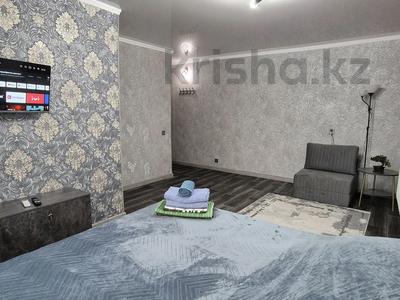 1-бөлмелі пәтер · 32 м² · 2/5 қабат, Шакарима 75 — Магазин 12 Месяцев, бағасы: 15 000 ₸ в Семее