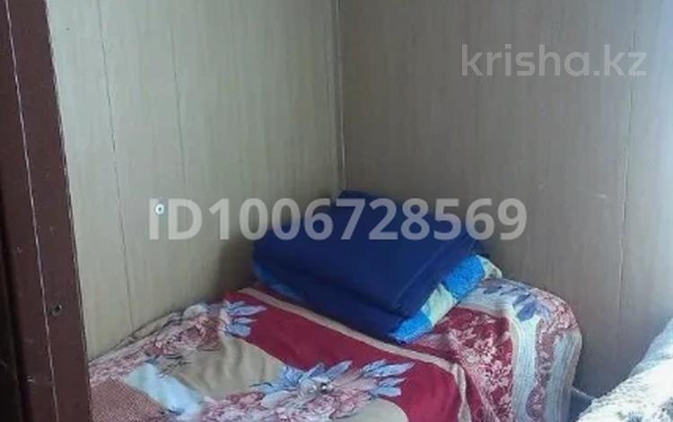 1 бөлме · 12 м², Потанина 18, бағасы: 135 000 ₸ в Усть-Каменогорске — фото 2