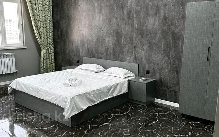 1-комнатная квартира · 50 м² · 2/10 этаж, 18 микрорайон 28 за 10 000 〒 в Актау, 18-й мкр  — фото 2